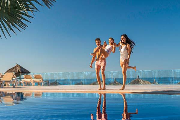Get ahead of the fun and save more! Krystal® Satélite María Bárbara Cidade do México Get ahead of the fun and save more! Krystal® Satélite María Bárbara Cidade do México