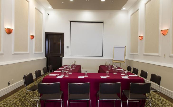 Constelación VI Krystal® Satélite María Bárbara Cidade do México Constelación VI Krystal® Satélite María Bárbara Cidade do México